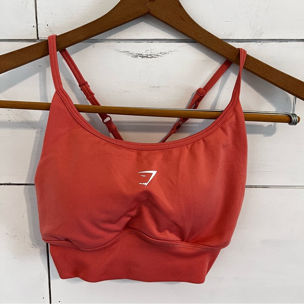 Gymshark Sweat Seamless Longline Sports Bra in Terracotta Pink. Size Small.